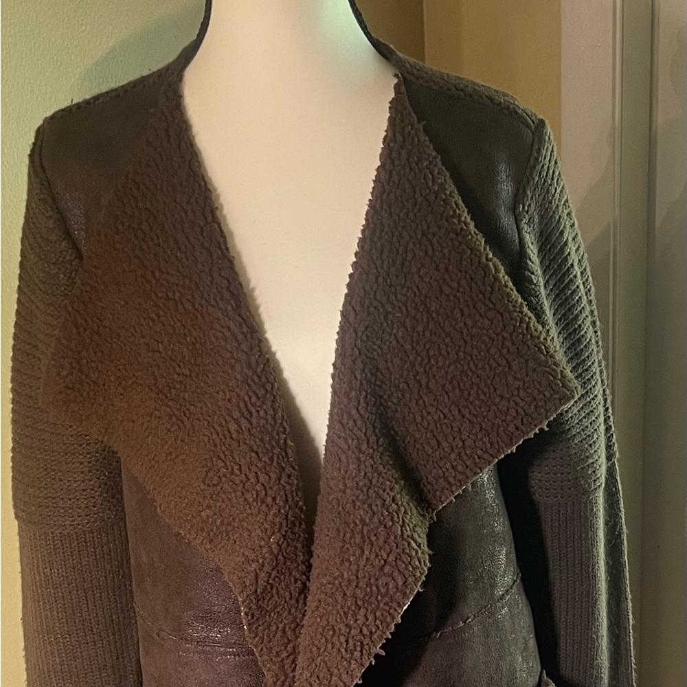 WD-NY Brown Faux Leather and Sherpa Vintage Cardigan Sweater Coat. Size. Large